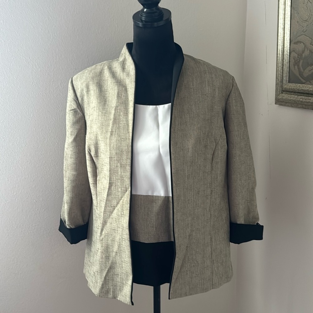 Perceptions New York two piece set top blazer tan black white Sz‎ 12